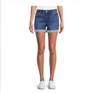 Time and Tru Women's Mid Rise Shorts with Double Roll Cuffs NWT Size 6